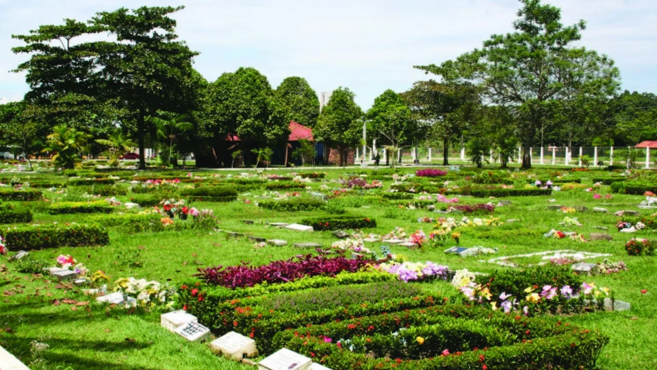 Cemitérios de Manaus registraram seis sepultamentos de vítimas da Covid-19 nesta terça-feira (18)