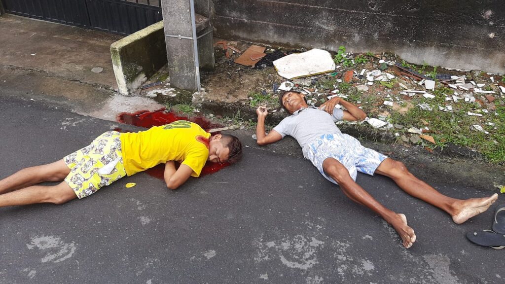 Pai e filho são assassinados a tiros por soldados do tráfico, no Cidade de Deus, zona Norte