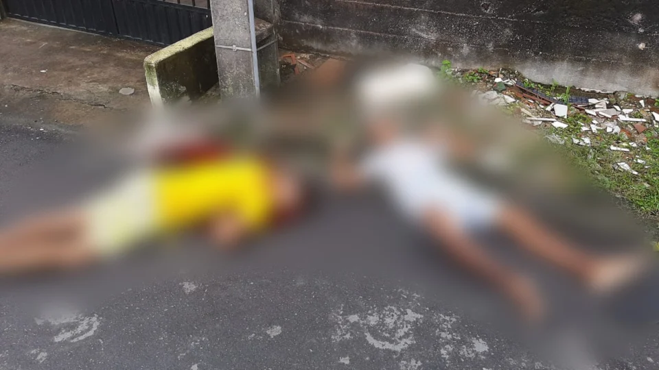 Pai e filho são assassinados a tiros por soldados do tráfico, no Cidade de Deus, zona Norte