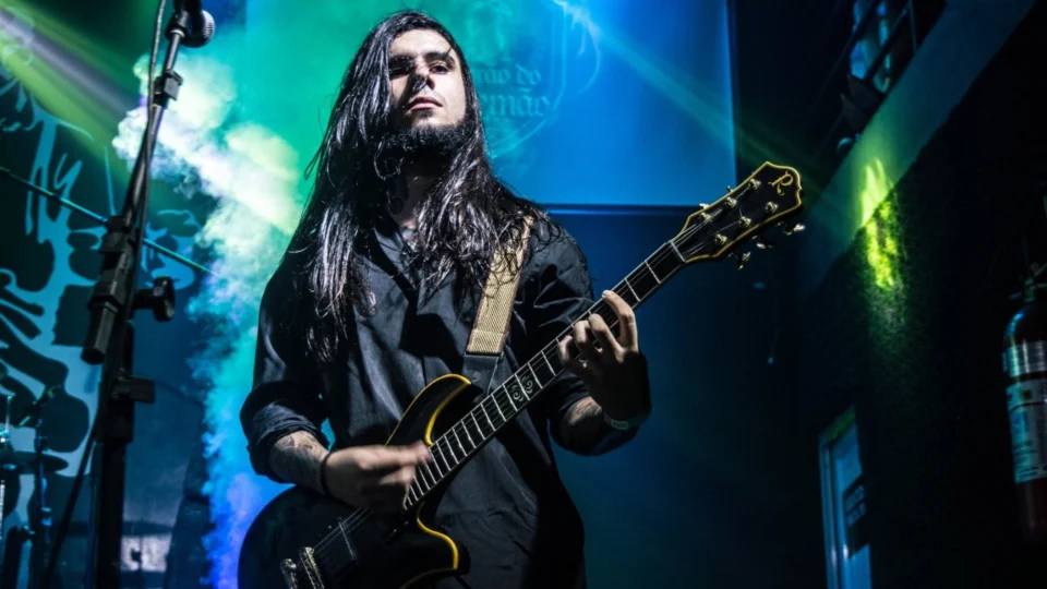 Guitarrista amazonense homenageia cantor Zezinho Côrrea em live neste sábado (13)