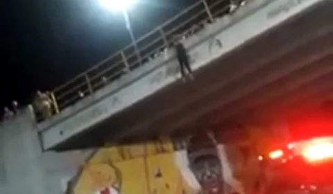 VEJA VÍDEO – Mulher tenta se jogar de ponte na Avenida das Torres