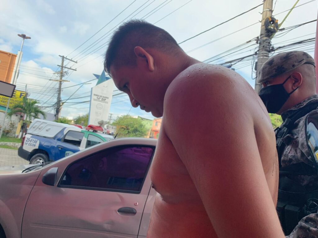 “Gambiarra” é preso com submetralhadoras, fuzis, pistolas e coletes balísticos.