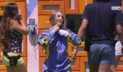 Veja vídeo;Carla Diaz retorna de paredão falso e decepciona fãs com pedido inusitado