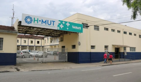 Recém-nascido de 4 dias testa positivo para à Covid-19