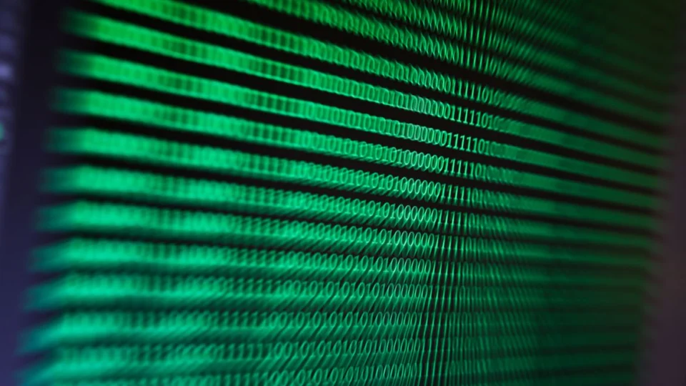 Dados de milhões de brasileiros são vendidos na internet