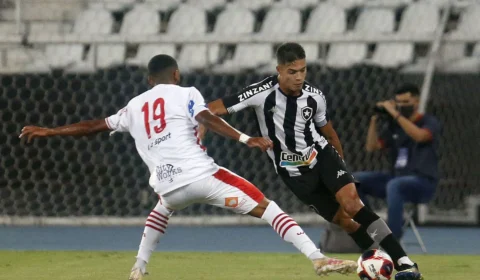 Botafogo e Bangu empatam sem gols pelo Carioca