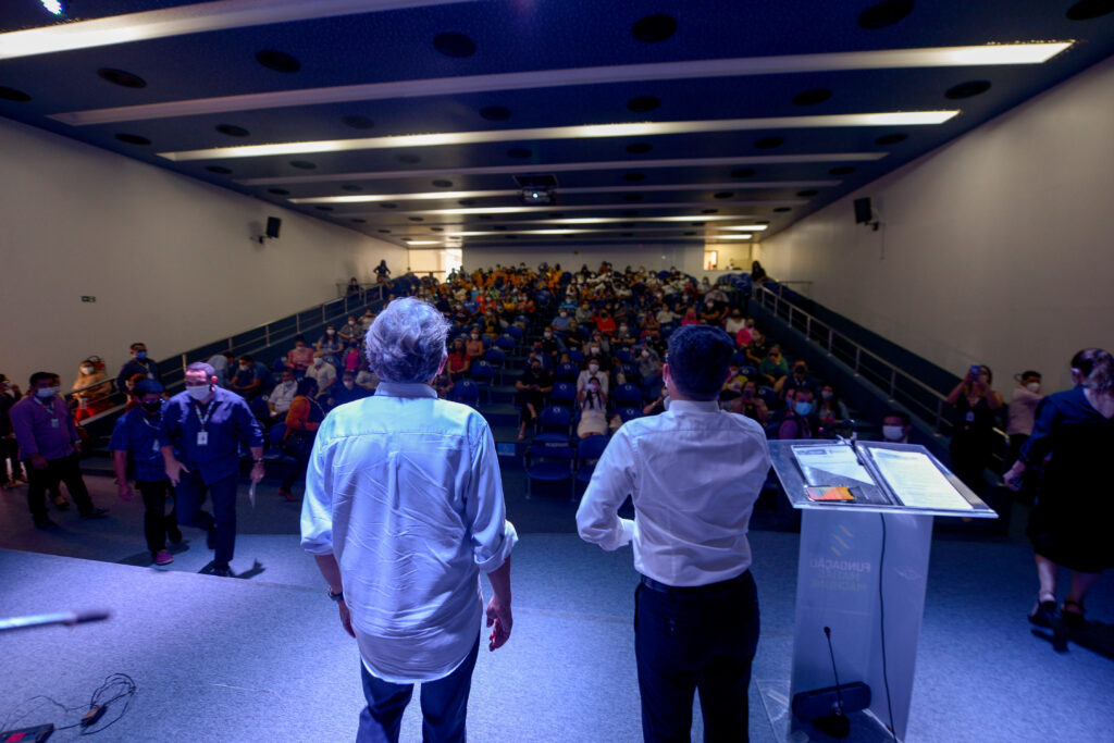 Retorno de aulas híbridas da rede municipal de Manaus é adiado para o dia 18 de maio.