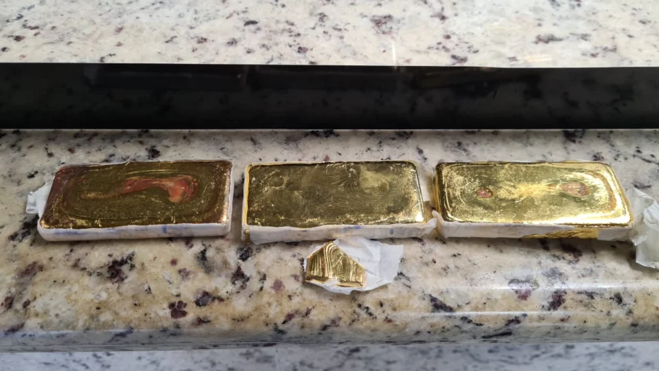 Ação ‘Pronta Resposta’ apreende R$ 900 mil em ouro ilegal no Porto da Manaus Moderna