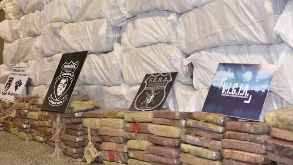 Duas toneladas de maconha do tipo skunk são apreendidas no interior do estado