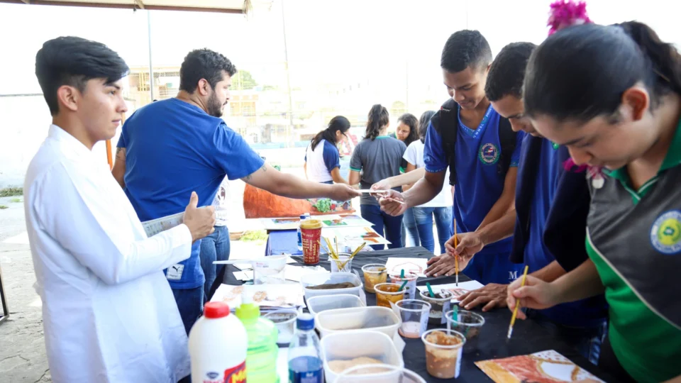 Professores do Amazonas têm até 29 de abril para submeter propostas no Programa Ciência na Escola