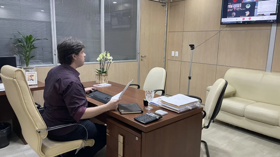 Ainda sem data definida, volta às aulas presenciais é discutida pela Secretaria de Educação com MPE, Aleam e sindicatos