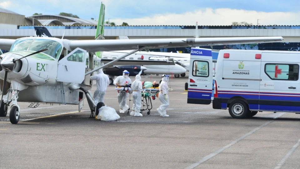Remoções de pacientes com Covid-19 de UTI aérea são zeradas nesta sexta (23)