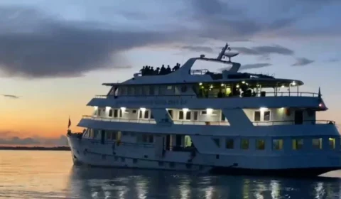 Festa clandestina realizada por europeus no meio da Amazônia é fechada pela PC e 70 gringos são presos