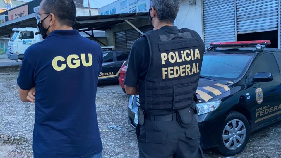 Operação Ínvio: Polícia Federal apura possíveis fraudes à licitação e desvio de recursos públicos