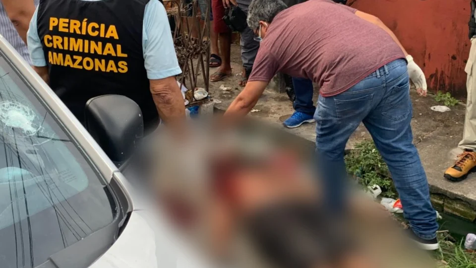 Vídeo;Com 4 tiros na cabeça, motorista de aplicativo da 99 é assassinado, no São Francisco, zona Sul
