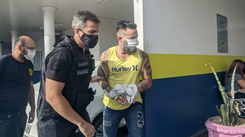 Delegada Débora Mafra é ameaçada ao prender advogado por espancar a ex namorada em Manaus