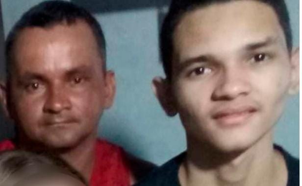 Velório de vendedor ambulante assassinado pelo próprio filho causa comoção, em Manaus.