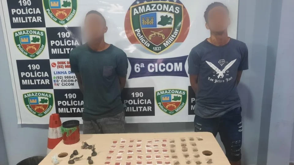 Traficantes do C.V. são presos com quilos de cocaína vendidos com adesivos do Popeye
