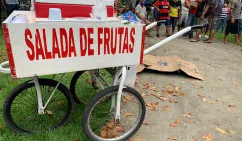 Vendedor ambulante é assassinado com 17 facadas na Praça da Matriz, Centro de Manaus