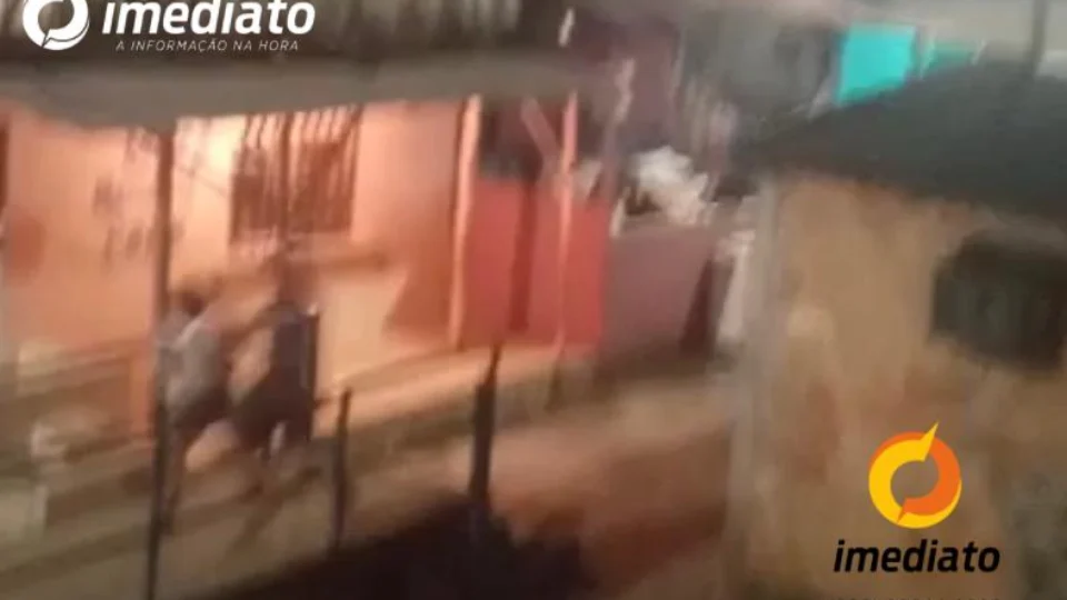 “Eles estão matando todo mundo” diz mulher em vídeo no beco Mossoró – Assista!