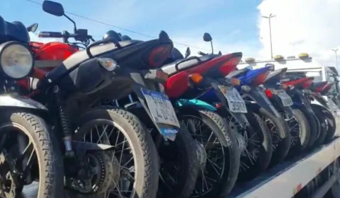 Veja vídeo: Em operação, Polícia interrompe ‘rolezinho’ de motoqueiros no Novo Aleixo
