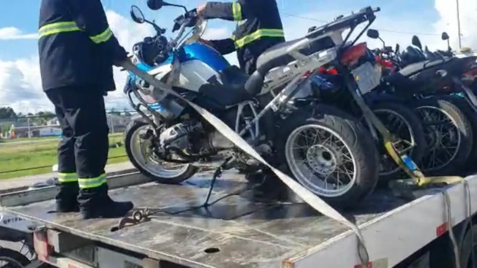 Em operação, Polícia interrompe ‘rolezinho’ de motoqueiros no Novo Aleixo; Veja vídeo
