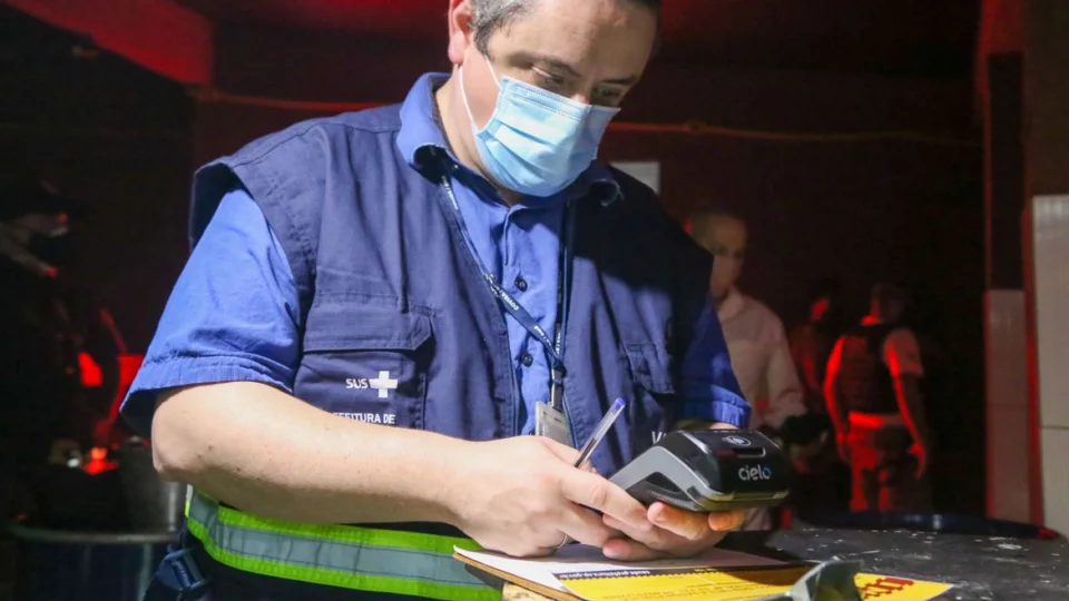 Comitê flagra festas clandestinas na capital e Grande São Paulo