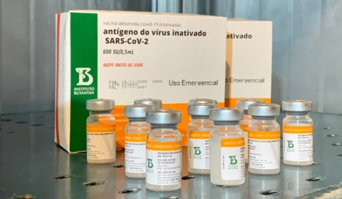 Butantan suspende envase da CoronaVac por falta de insumos