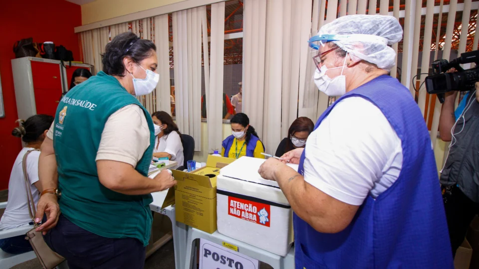 Prefeitura de Manaus abre vacinação para todas as grávidas e puérperas