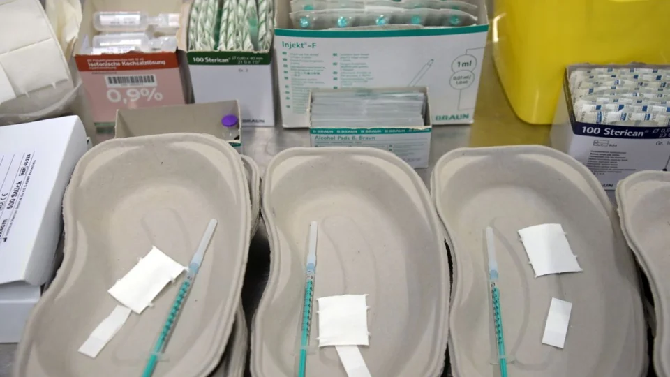 Produtos usados no combate à pandemia continuarão a entrar no País sem tarifa até o fim do ano