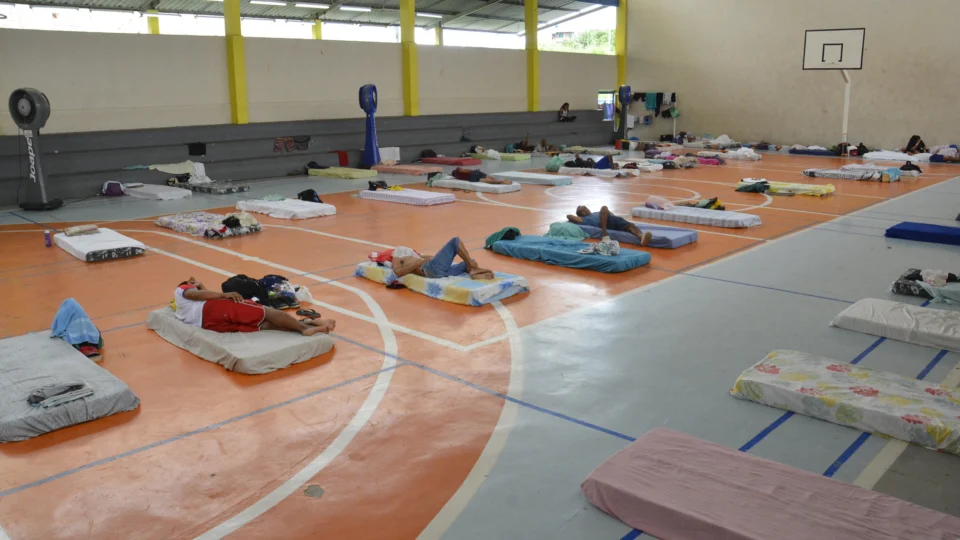 Pessoas em situação de rua começam a ser vacinadas pela Prefeitura de Manaus