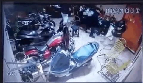 Veja vídeo;Homem morre após ser atingido por disparo acidental efetuado pela namorada