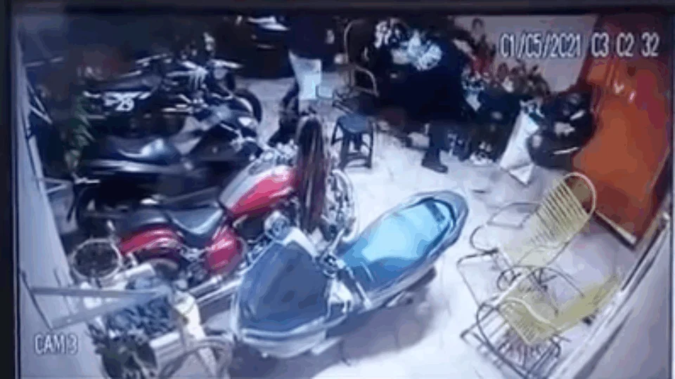 Veja vídeo;Homem morre após ser atingido por disparo acidental efetuado pela namorada