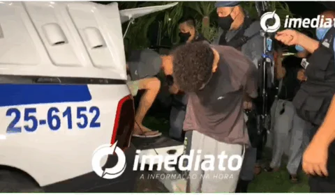 VEJA VÍDEO – Após sair de igreja, mulher é atropelada e morta por assaltantes em fuga