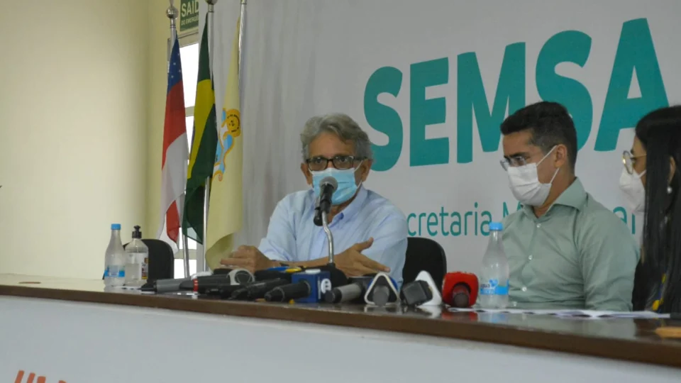 Com vacinação dos trabalhadores da educação, prefeitura prepara início seguro das aulas híbridas municipais