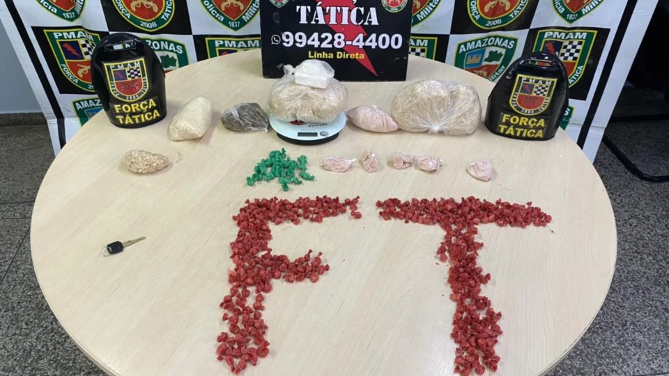 Homens são presos com mais de 2,5  quilos de entorpecentes em Manaus