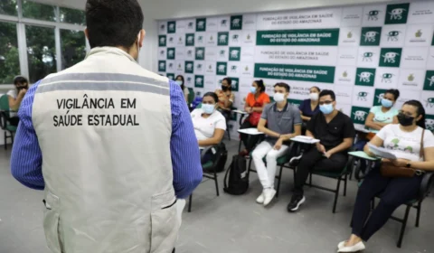 FVS-AM e Semsa Manaus capacitam profissionais para testagem de passageiros no aeroporto de Manaus