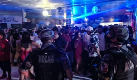 Na madrugada deste domingo festa clandestina é flagrada com mais de 500 pessoas em Coari; Veja vídeo