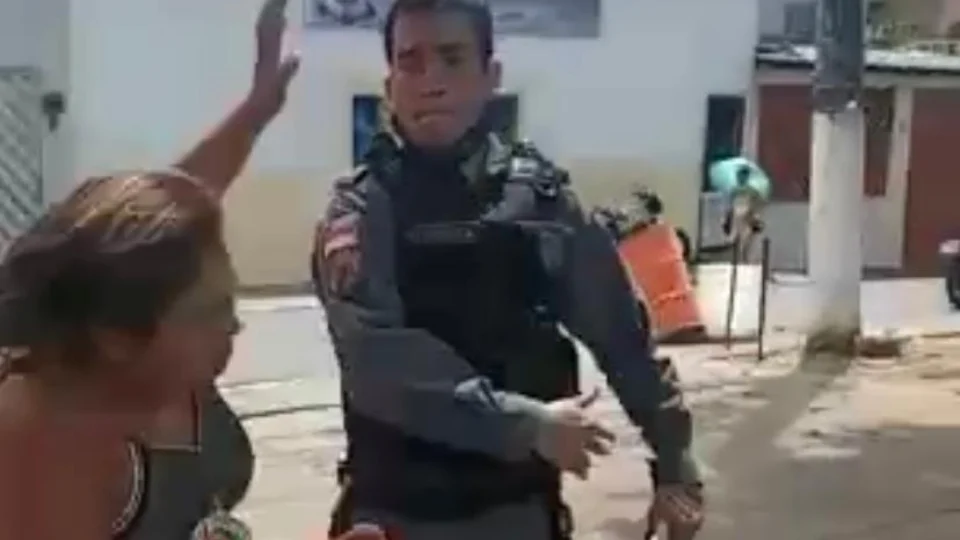 PM agride mulher no Mauazinho
