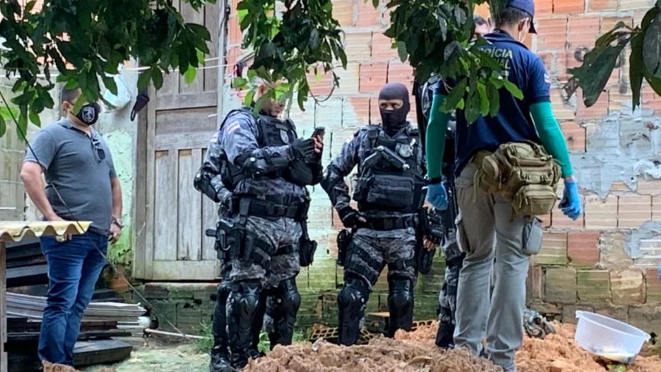 Traficante morre baleado pela ROCAM ao tentar atirar contra policial durante ocorrência, na zona Norte de Manaus