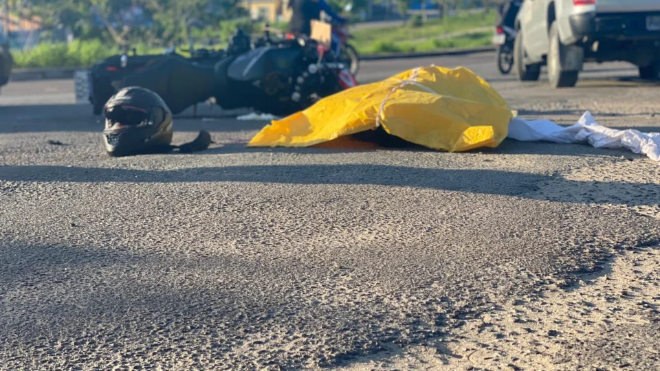 Cabo da PM morre ao ser atingido por caminhão na AV. das Torres
