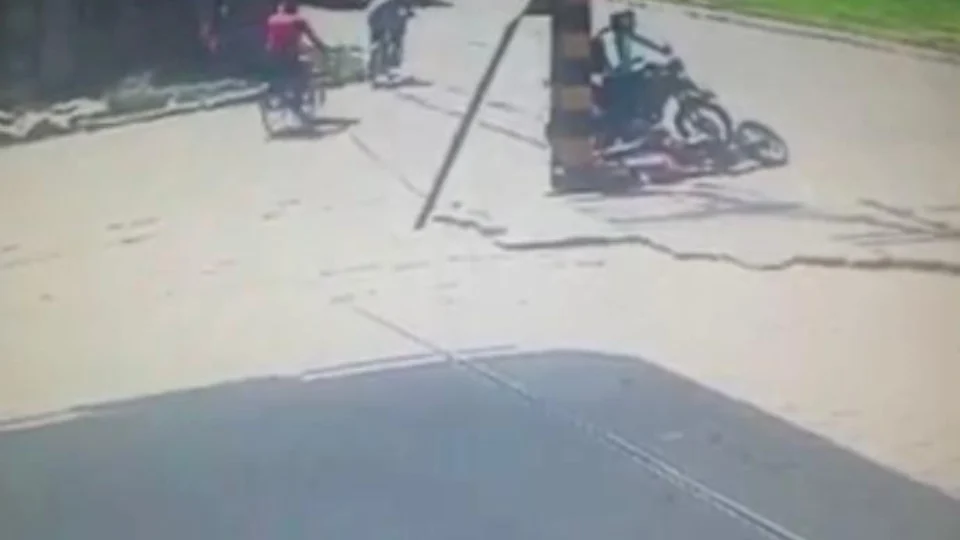 Veja Vídeo do momento em que casal é baleado por motoqueiro misterioso