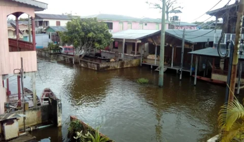 Mais de 70% da população de Anamã está sendo afetada pela cheia no Amazonas