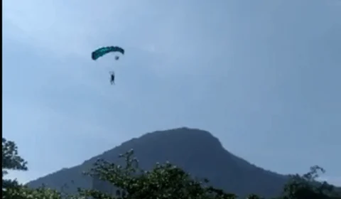 Homem morre ao perder o controle em salto de Base Jump -VEJA VÍDEO