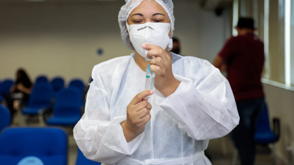 Neste sábado começa a vacinação contra Covid-19 de pais de filhos com deficiência permanente dos 49 aos 54 anos