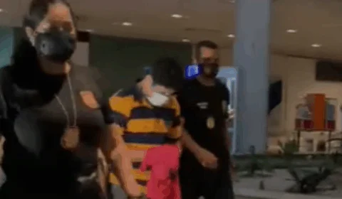 Vídeo de prisão de lutador que espancou bebê de 1 ano até a morte