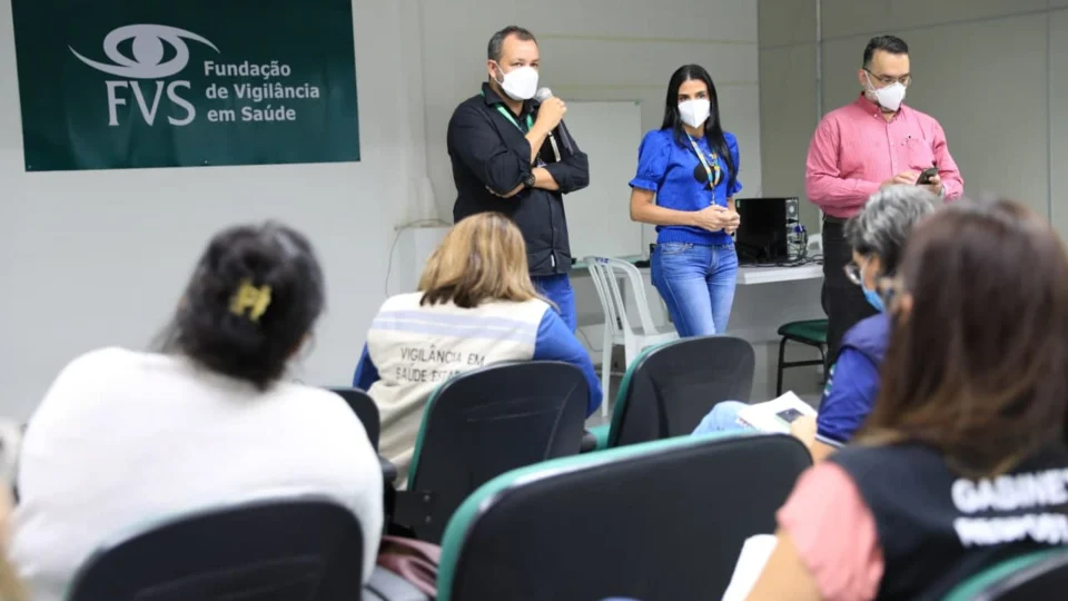 Governo do Amazonas e Prefeitura de Manaus alinham ações para vacinação de pessoas a partir de 40 anos na capital