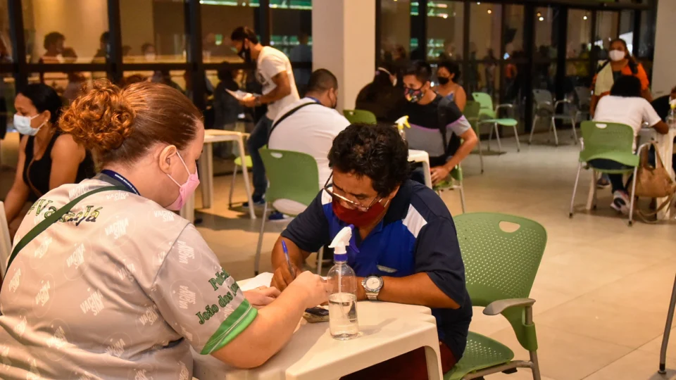 Com grande adesão, número de postos de vacinação passa de 30 para 37 no Vasco Vasques