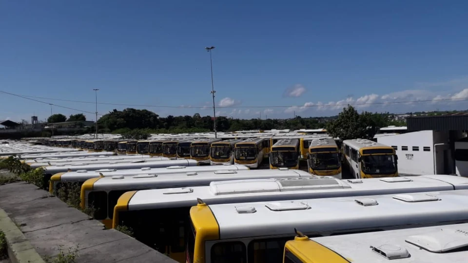 Em nota, Sinetram informa que devido os incêndios aos transportes coletivos toda a frota foi recolhida neste domingo (06)