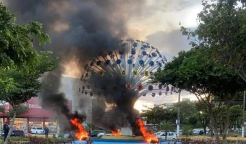 Veja vídeo: monumento da “Bola das Letras” que foi revitalizado recentemente é incendiado; Saiba Mais